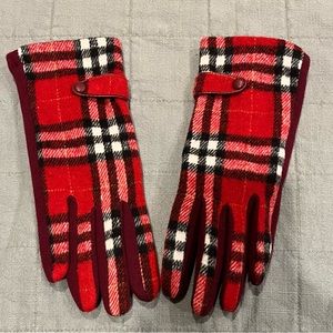 Boutique plaid gloves NWOT BUNDLE ITEM ONLY